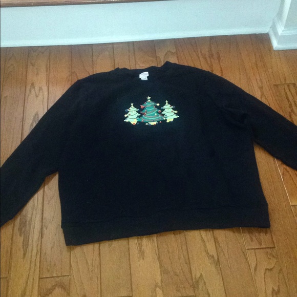 size XL, bust up to 44” inches, Christmas trees sweatshirt, new 🎄 condition - Picture 3 of 4